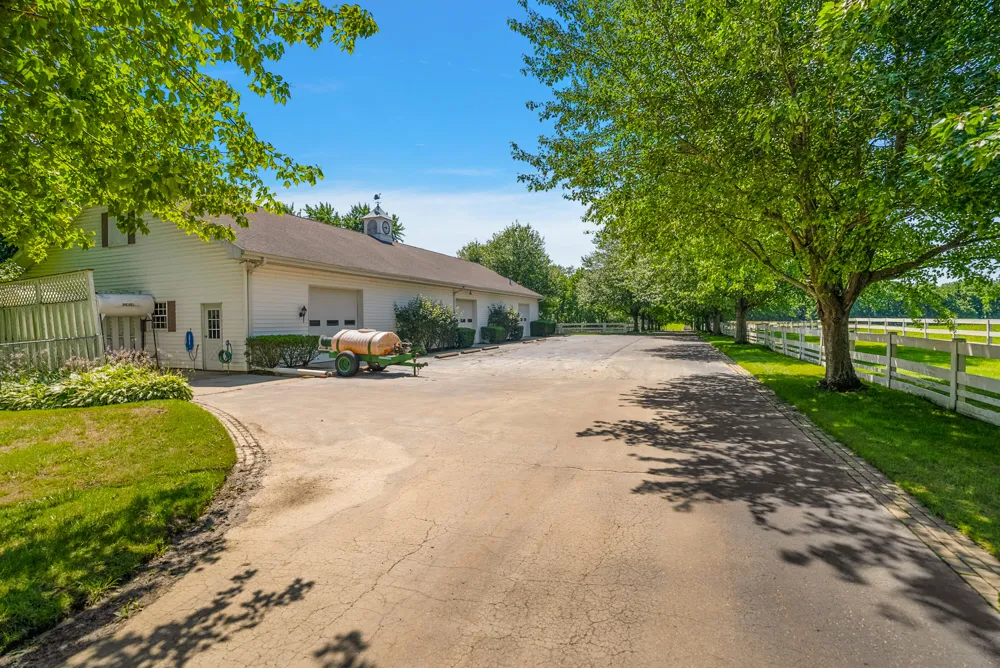 6130 Eidson Road Royalton Township, MI 49085