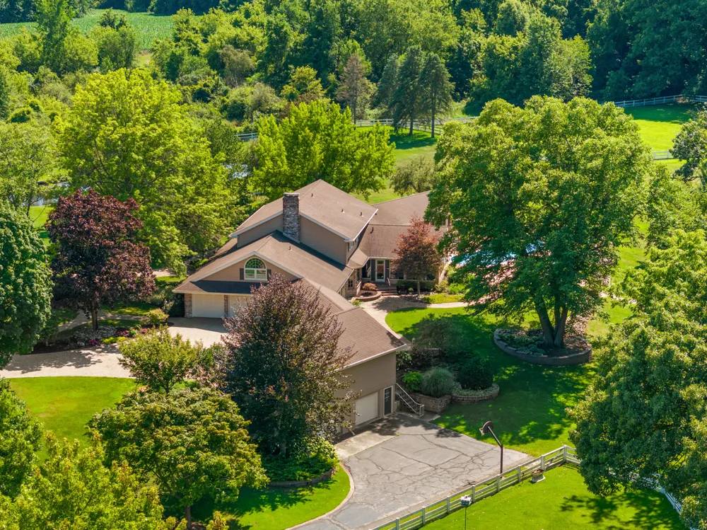 6130 Eidson Road Royalton Township, MI 49085