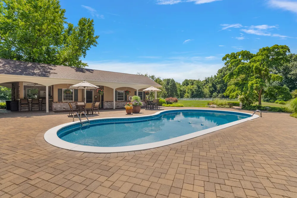6130 Eidson Road Royalton Township, MI 49085
