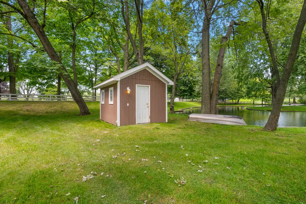 6130 Eidson Road Royalton Township, MI 49085