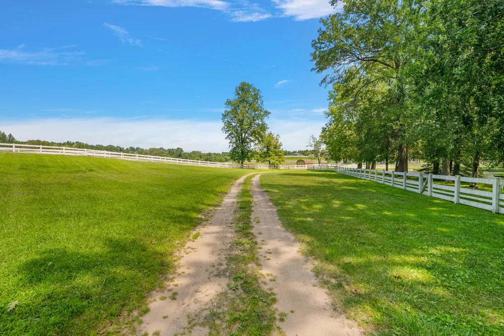 6130 Eidson Road Royalton Township, MI 49085