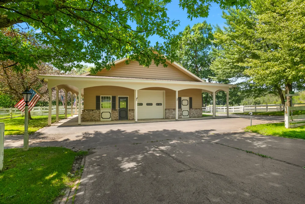 6130 Eidson Road Royalton Township, MI 49085