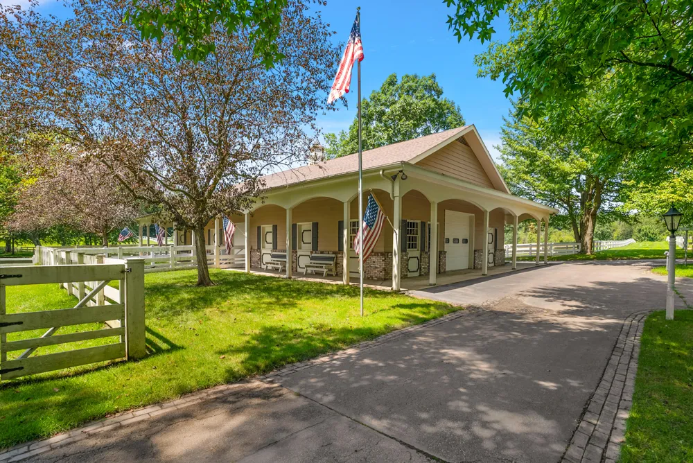 6130 Eidson Road Royalton Township, MI 49085