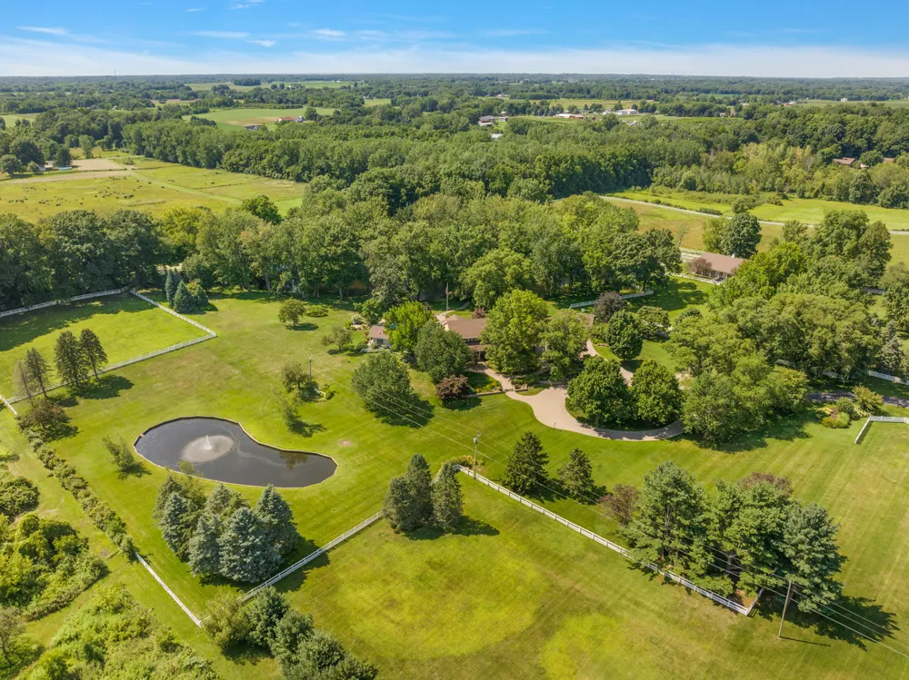 6130 Eidson Road Royalton Township, MI 49085
