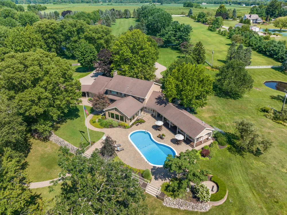 6130 Eidson Road Royalton Township, MI 49085
