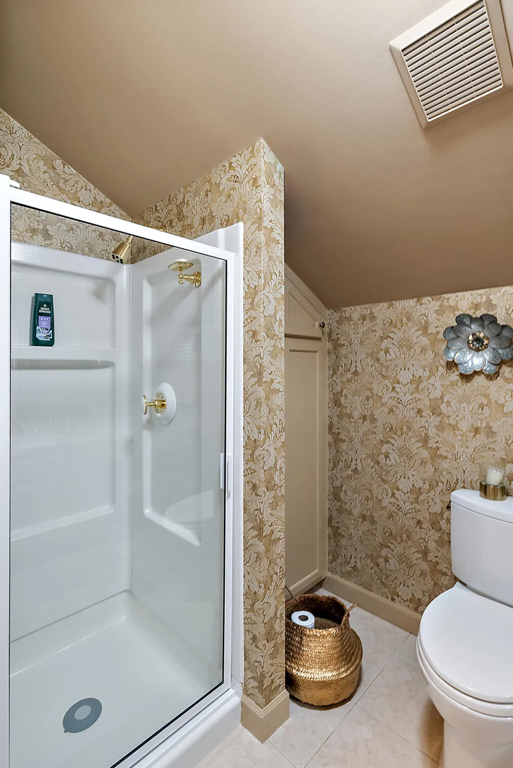 6130 Eidson Road Royalton Township, MI 49085