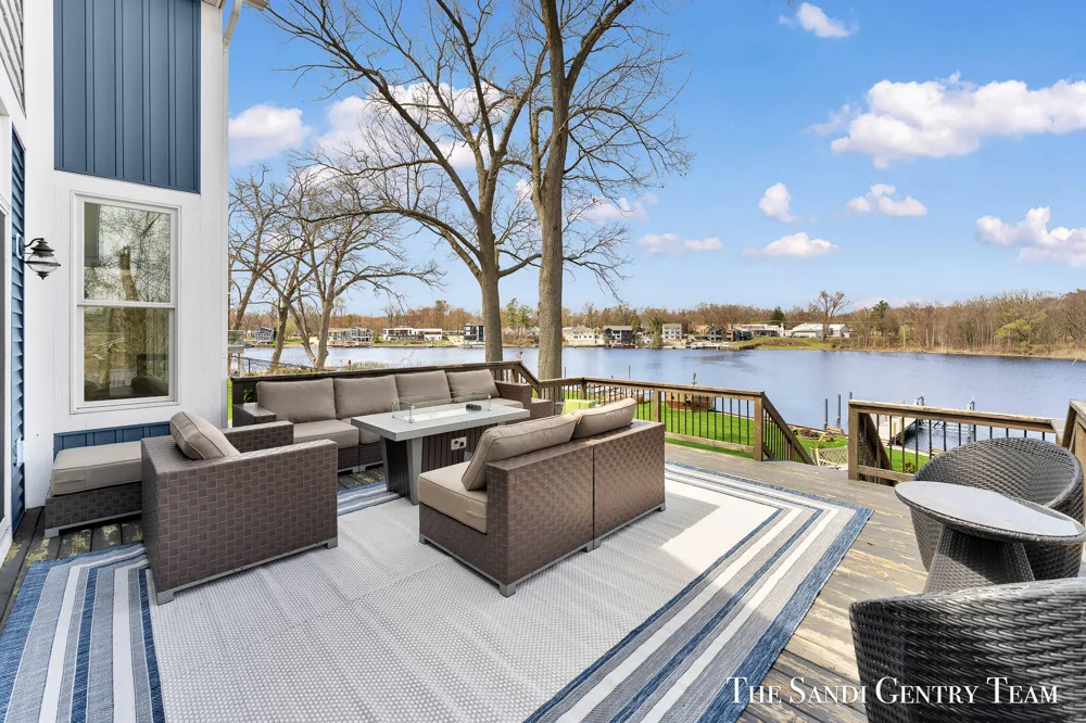 7 Circle Drive Fruitport Charter Township, MI 49415