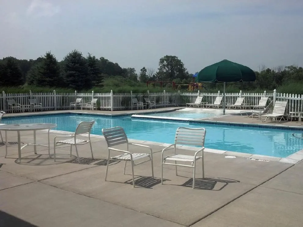 751 Reagan Lane Milan City, MI 48160