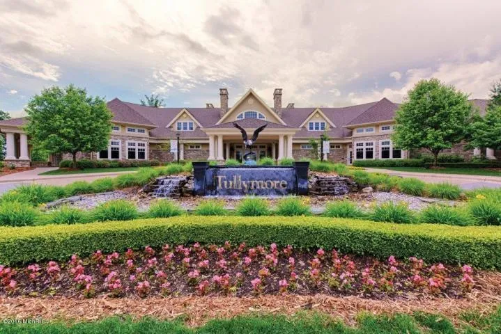 6511 Dublin Drive Morton Township, MI 49346