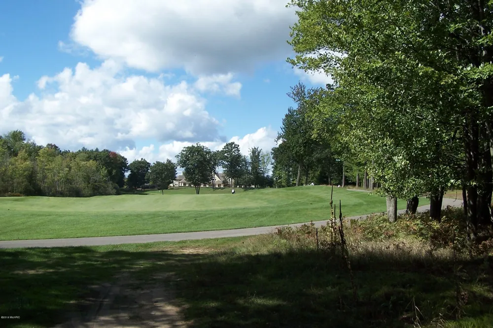6511 Dublin Drive Morton Township, MI 49346