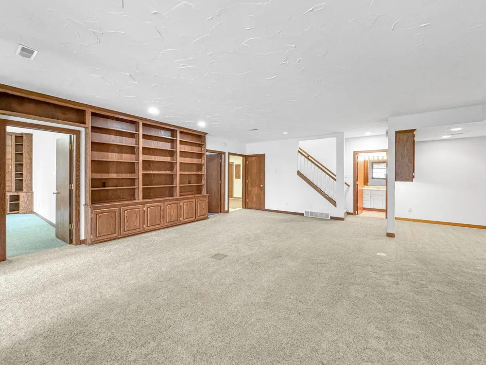 6179 Red Fox Run Peninsula Township, MI 49686