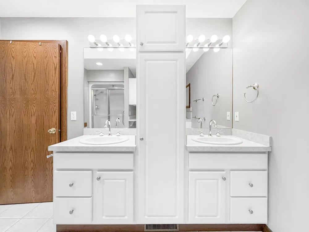 6179 Red Fox Run Peninsula Township, MI 49686
