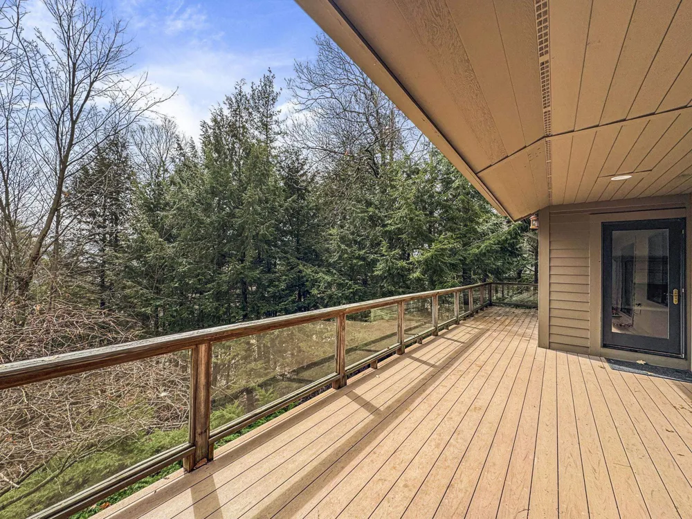 6179 Red Fox Run Peninsula Township, MI 49686