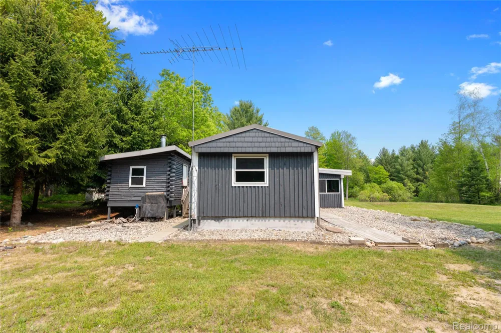 5960 Trail SE Orange Township, MI 49646