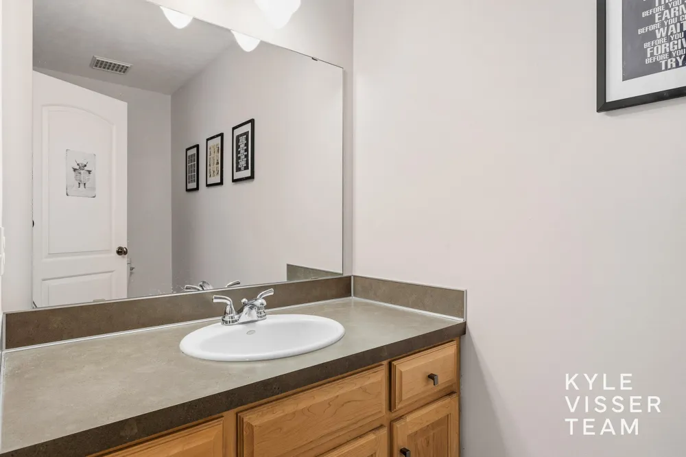 4608 Old Grand River Trail NE Grand Rapids Charter Township, MI 49301