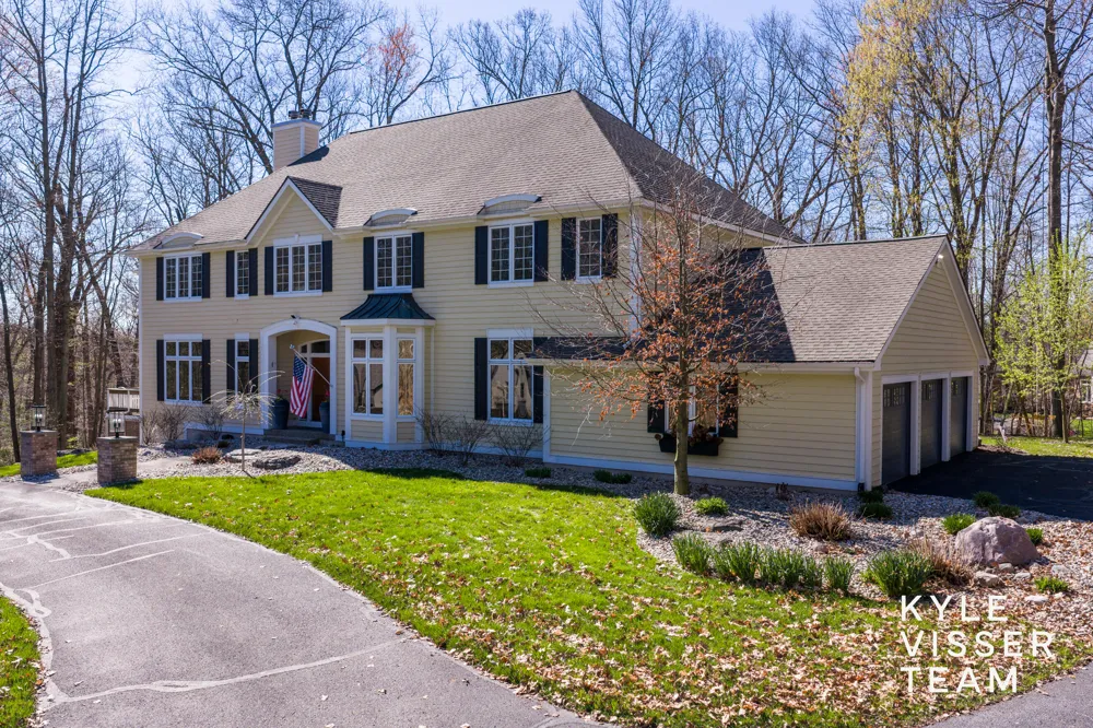 4608 Old Grand River Trail NE Grand Rapids Charter Township, MI 49301