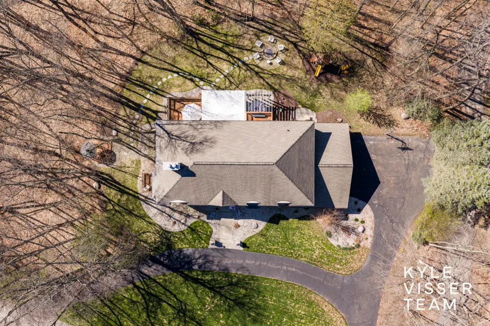 4608 Old Grand River Trail NE Grand Rapids Charter Township, MI 49301