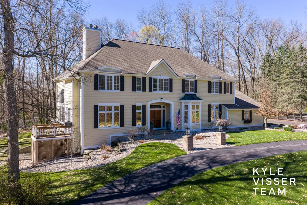 4608 Old Grand River Trail NE Grand Rapids Charter Township, MI 49301