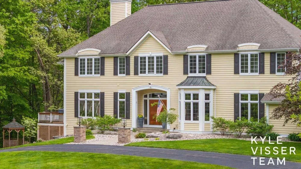 4608 Old Grand River Trail NE Grand Rapids Charter Township, MI 49301