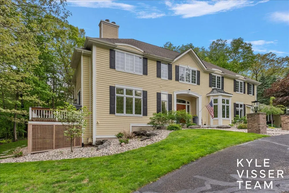 4608 Old Grand River Trail NE Grand Rapids Charter Township, MI 49301