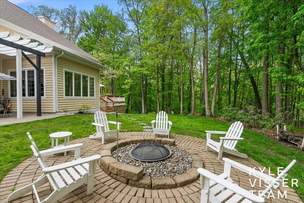 4608 Old Grand River Trail NE Grand Rapids Charter Township, MI 49301