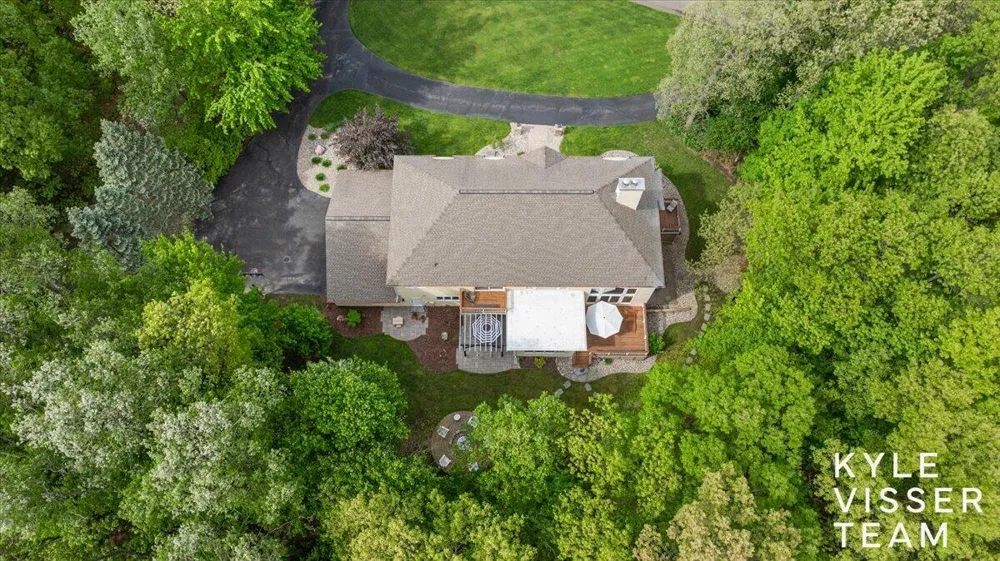 4608 Old Grand River Trail NE Grand Rapids Charter Township, MI 49301