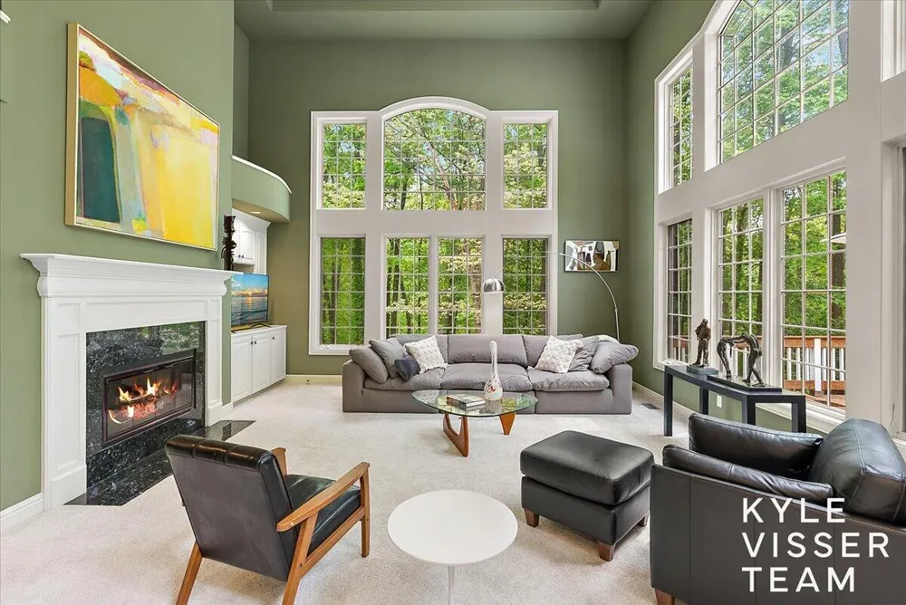 4608 Old Grand River Trail NE Grand Rapids Charter Township, MI 49301