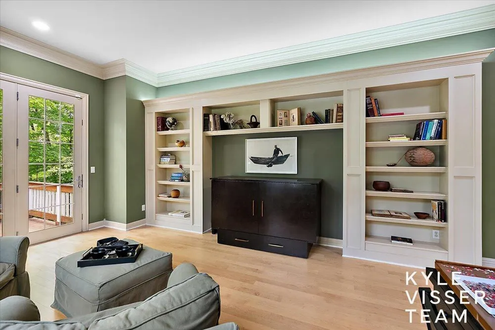 4608 Old Grand River Trail NE Grand Rapids Charter Township, MI 49301