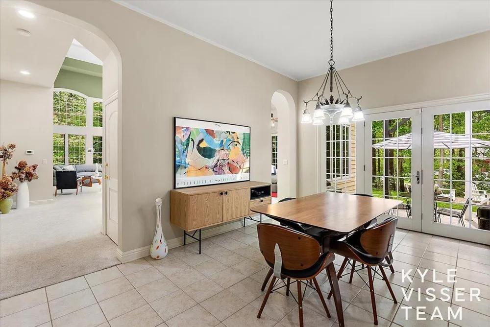4608 Old Grand River Trail NE Grand Rapids Charter Township, MI 49301