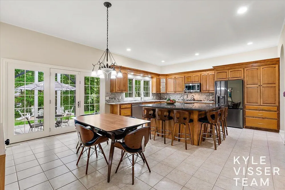 4608 Old Grand River Trail NE Grand Rapids Charter Township, MI 49301