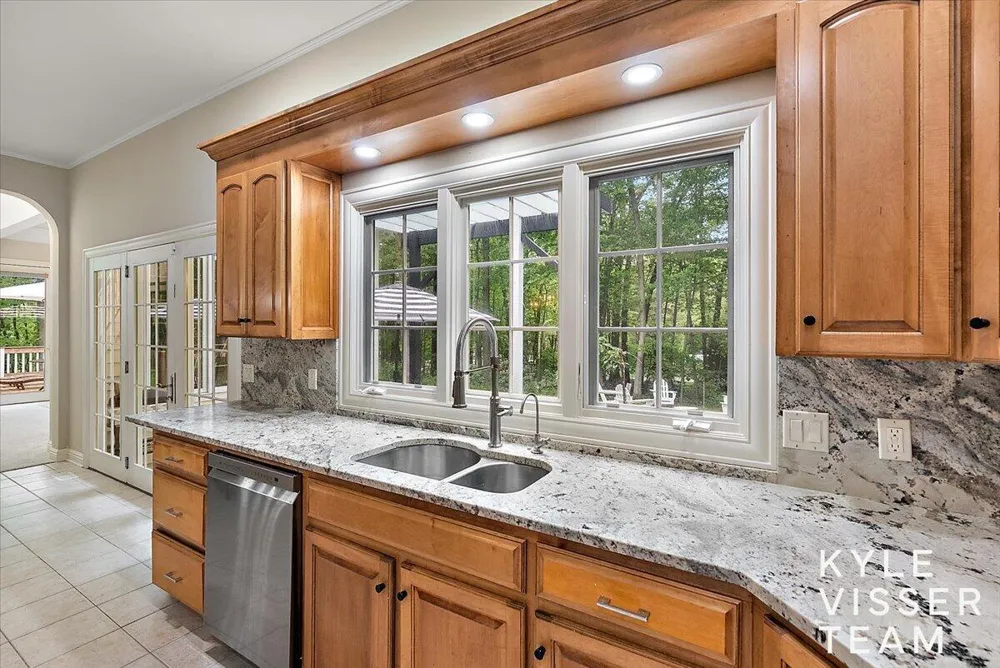 4608 Old Grand River Trail NE Grand Rapids Charter Township, MI 49301