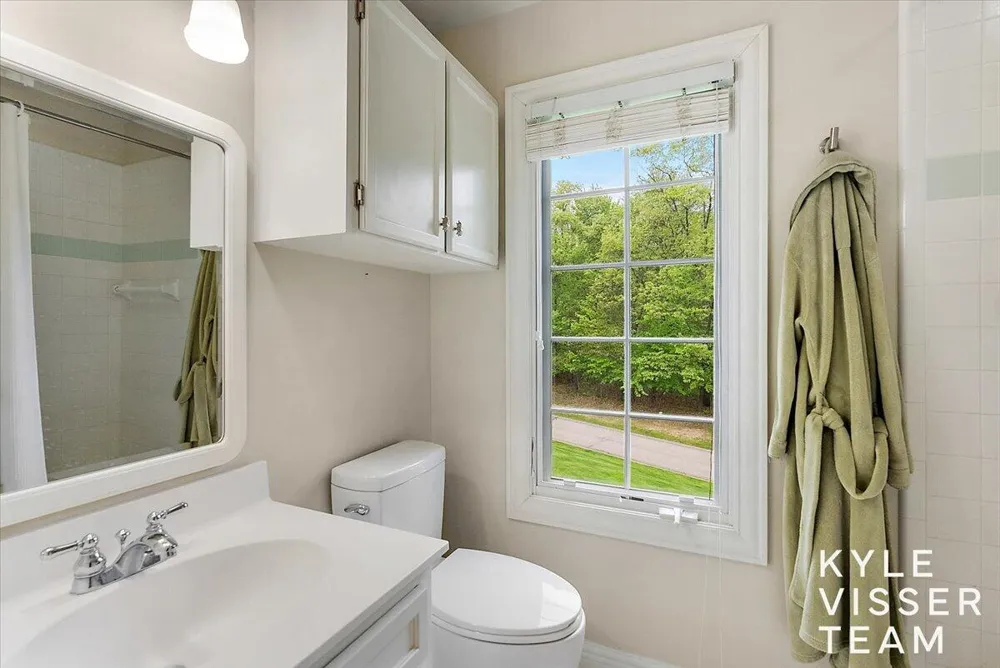 4608 Old Grand River Trail NE Grand Rapids Charter Township, MI 49301