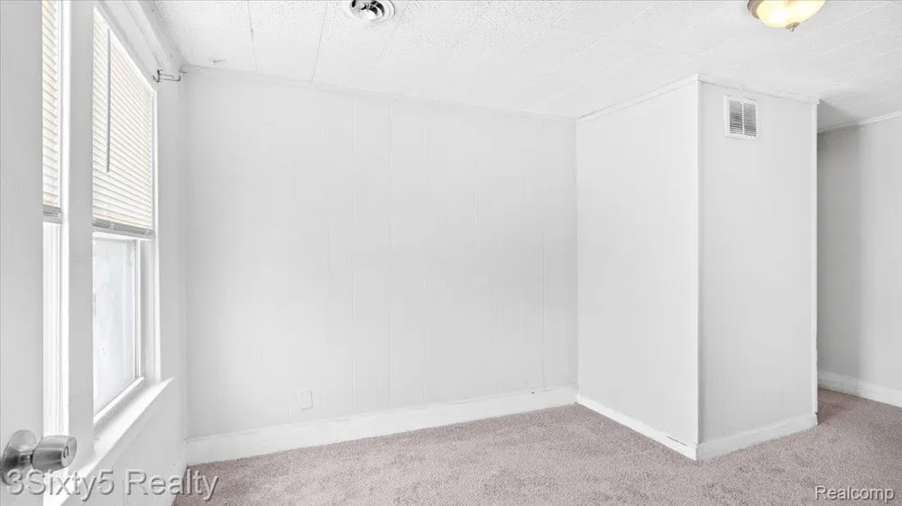 79 E E Pleasant Street River Rouge City, MI 48218