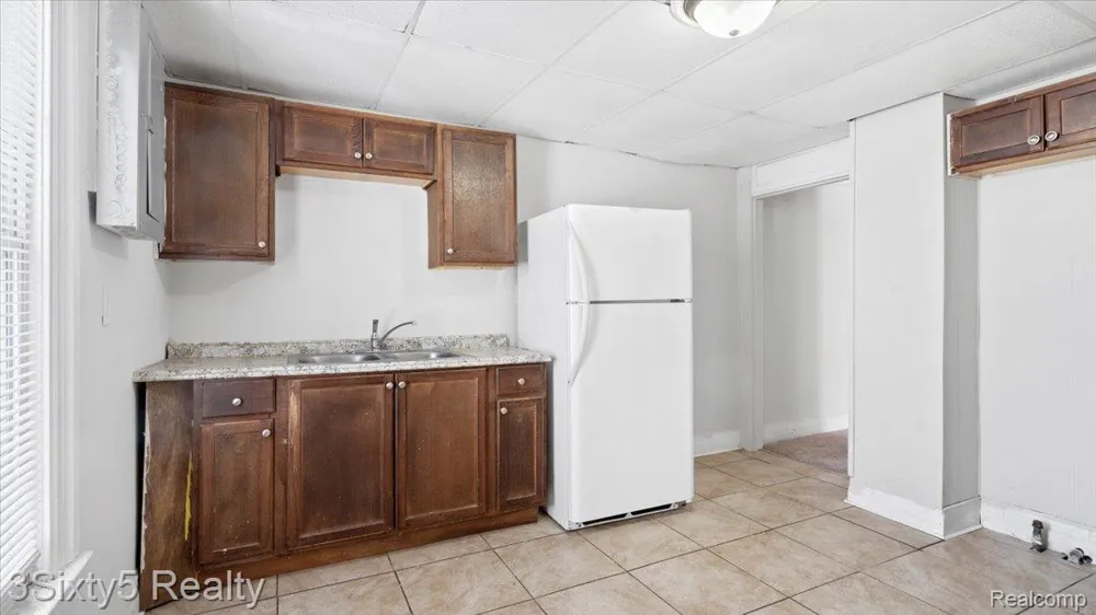 79 E E Pleasant Street River Rouge City, MI 48218