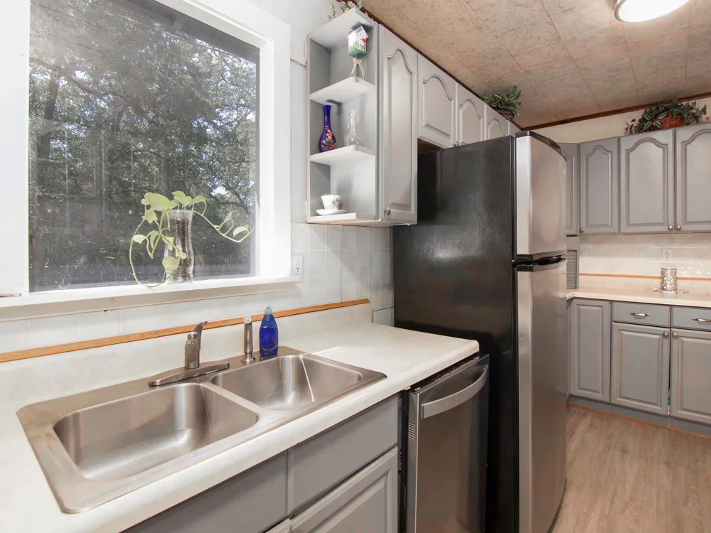 225 Oak Forest Drive Crockett, TX 75835