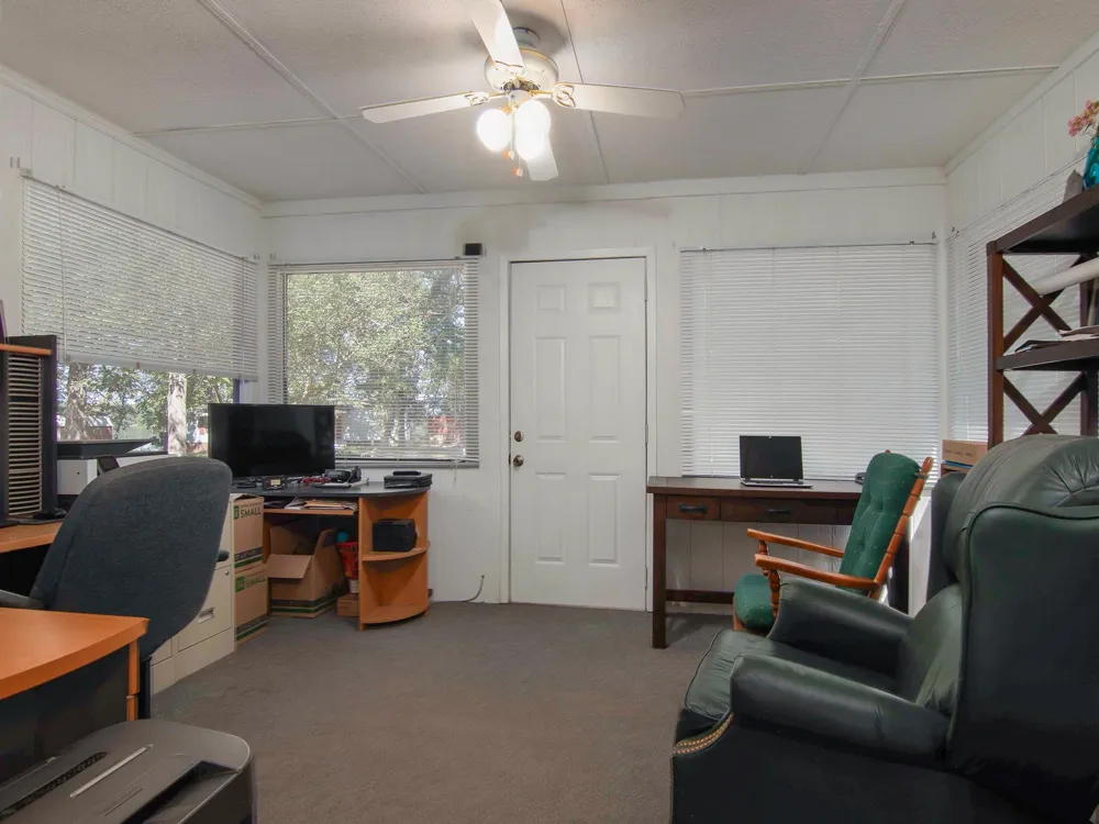 225 Oak Forest Drive Crockett, TX 75835