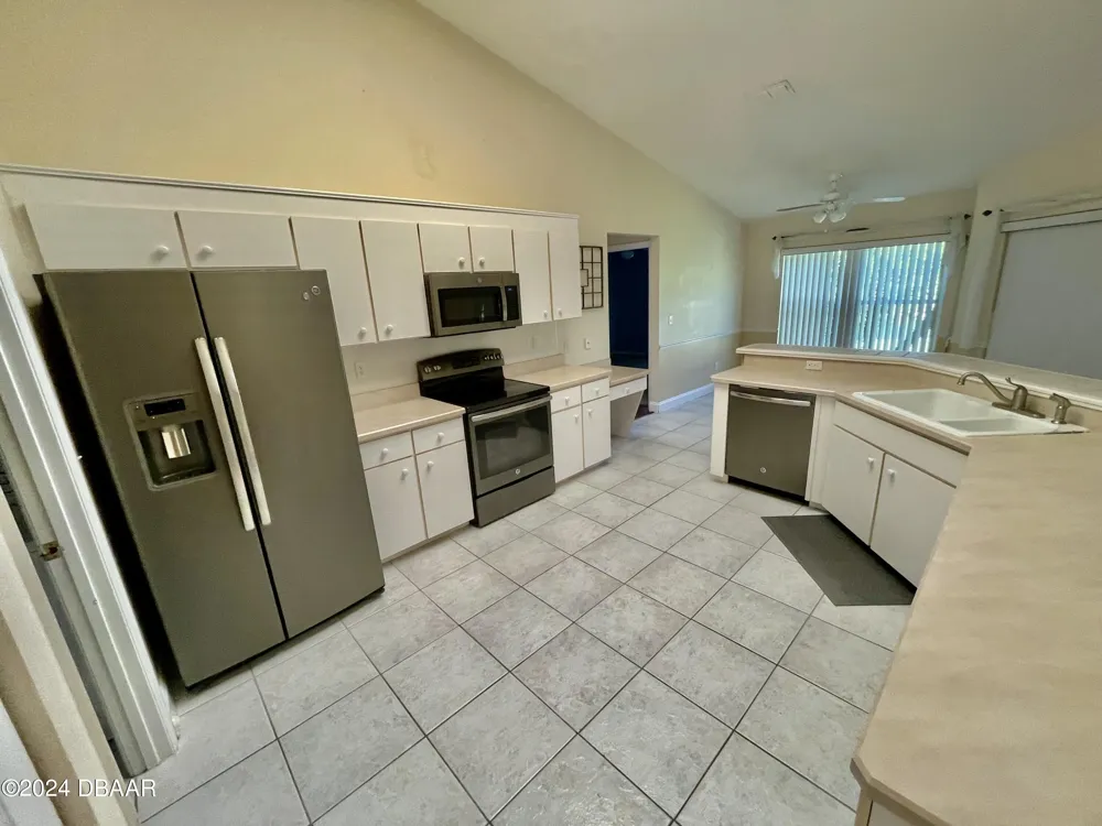 137 Bryan Cave Road South Daytona, FL 32119
