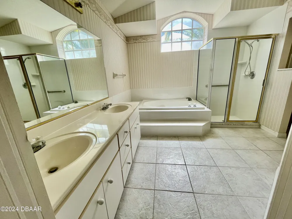 137 Bryan Cave Road South Daytona, FL 32119
