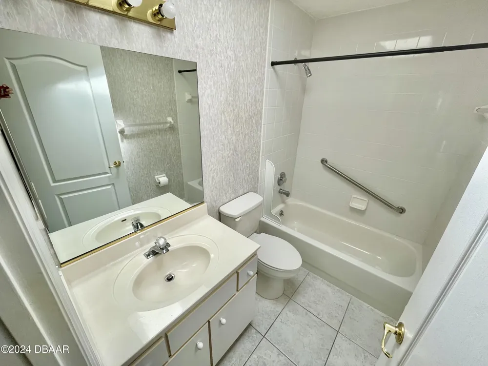 137 Bryan Cave Road South Daytona, FL 32119