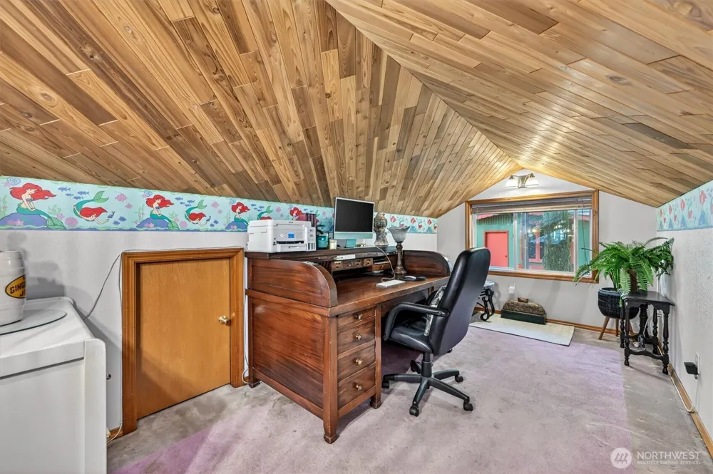 2851 E Mason Lake Drive E Grapeview, WA 98546
