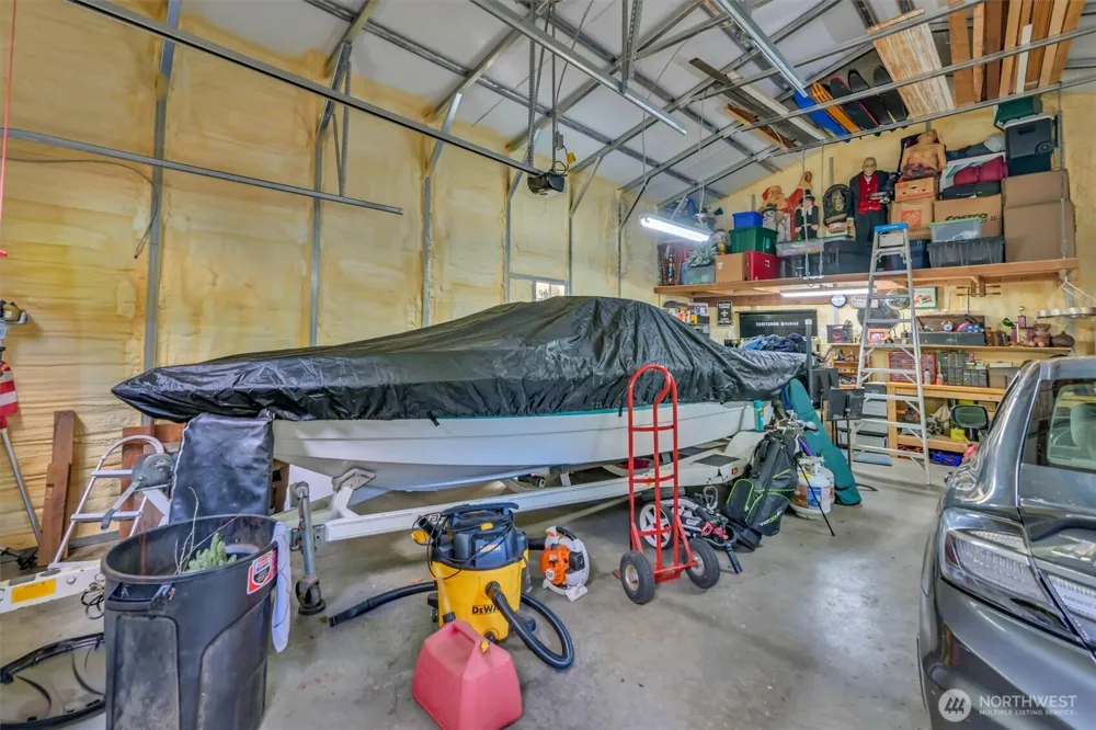2851 E Mason Lake Drive E Grapeview, WA 98546