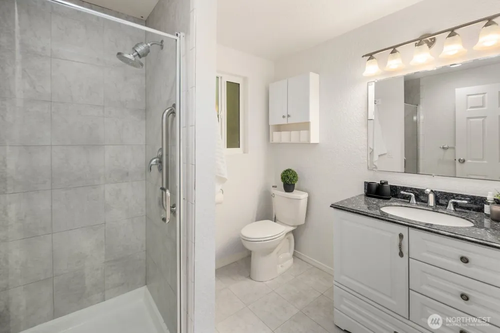 15532 187th Avenue NE Woodinville, WA 98072