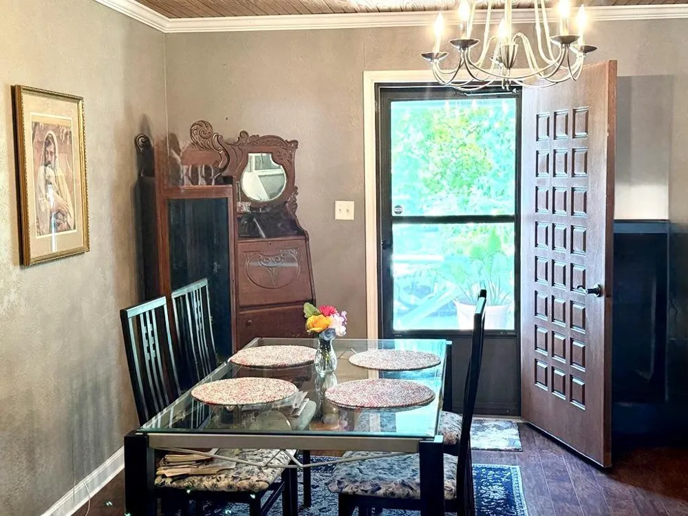 170 Crestwood Drive Burkeville, TX 75932