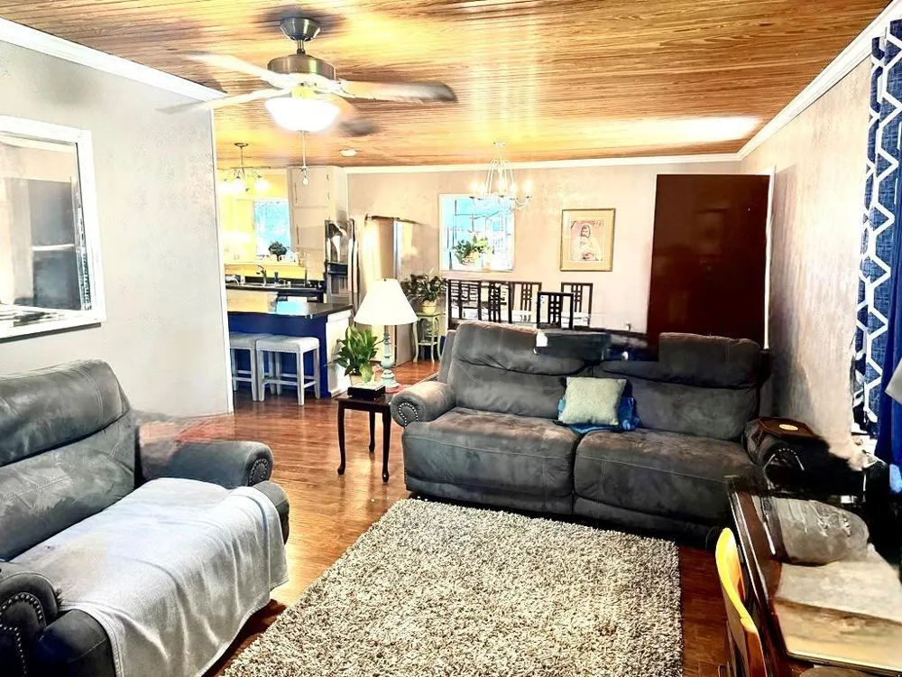 170 Crestwood Drive Burkeville, TX 75932