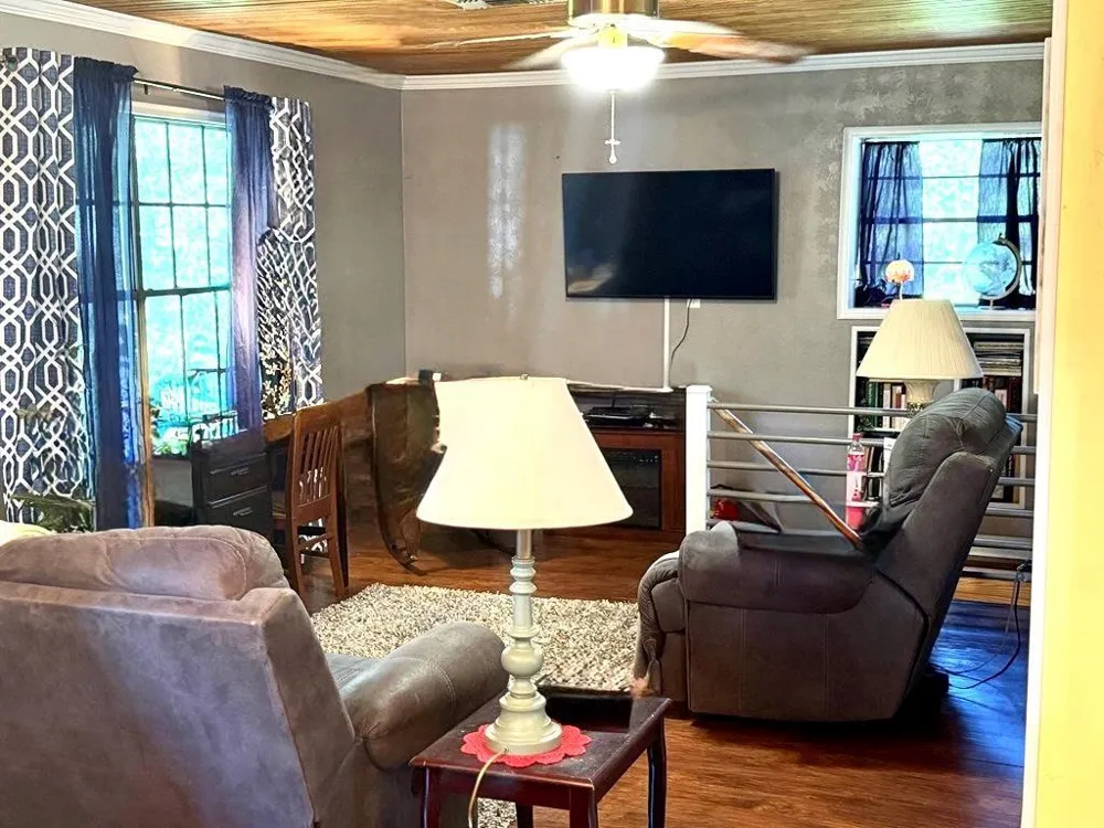 170 Crestwood Drive Burkeville, TX 75932