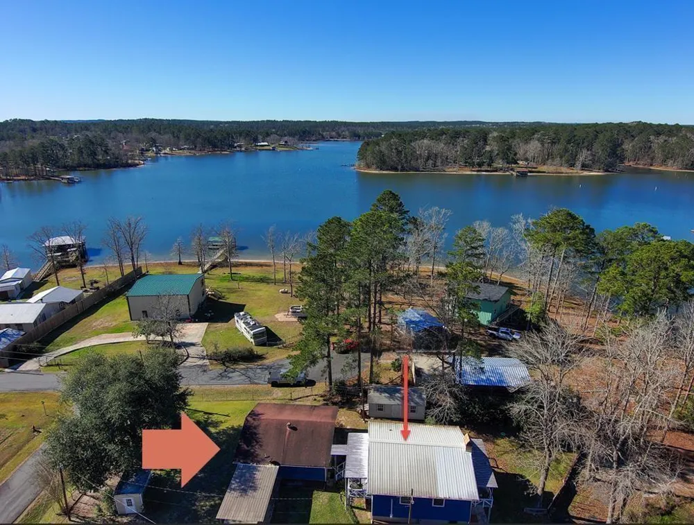 170 Crestwood Drive Burkeville, TX 75932