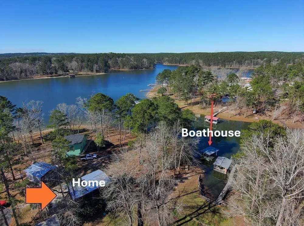 170 Crestwood Drive Burkeville, TX 75932