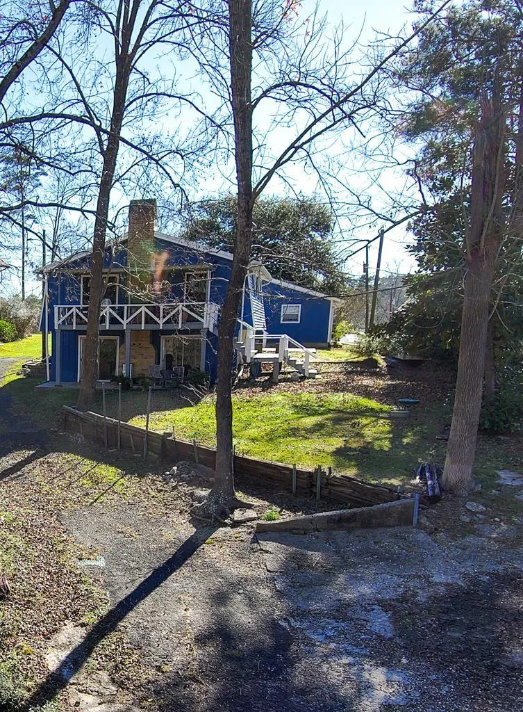 170 Crestwood Drive Burkeville, TX 75932