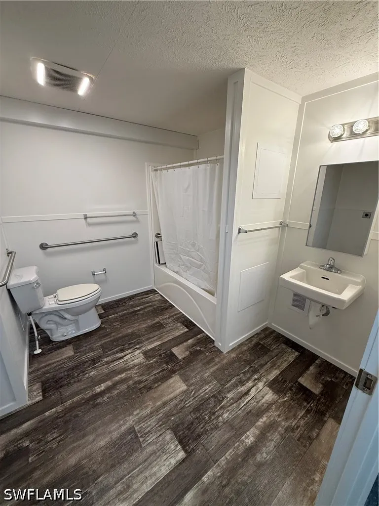 Avenida Del Sur Clewiston, FL 33440
