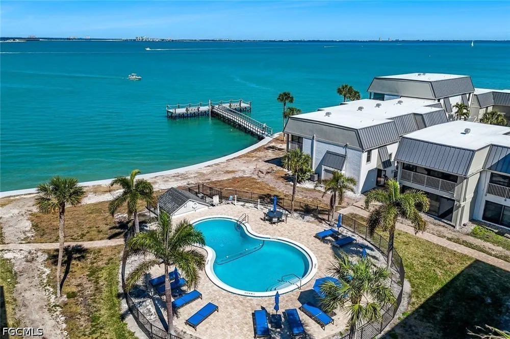 Sextant Drive #321 Sanibel, FL 33957